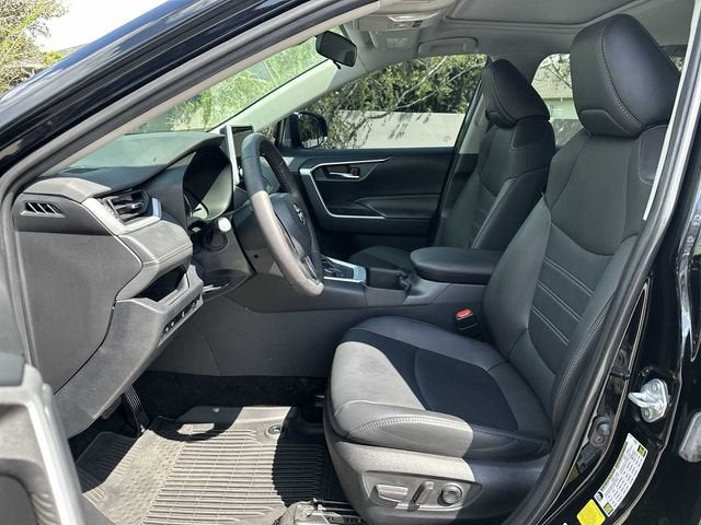 Toyota RAV4 Hybrid XLE Premium 2024