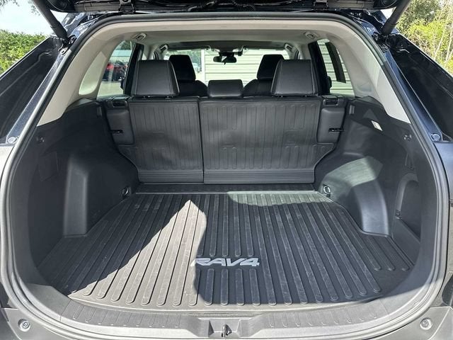 Toyota RAV4 Hybrid XLE Premium 2024
