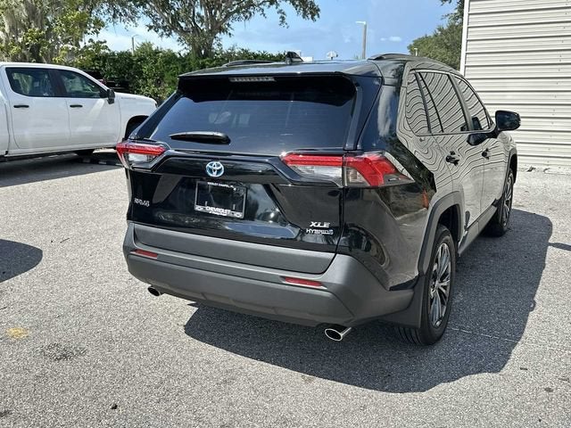 Toyota RAV4 Hybrid XLE Premium 2024