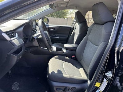 Toyota RAV4 Hybrid XLE 2022