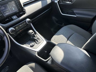 Toyota RAV4 Hybrid XLE 2022