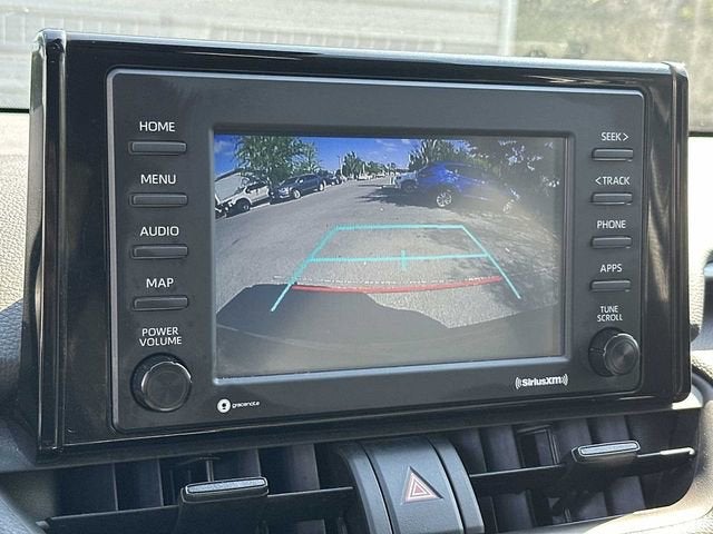 Toyota RAV4 Hybrid XLE 2022
