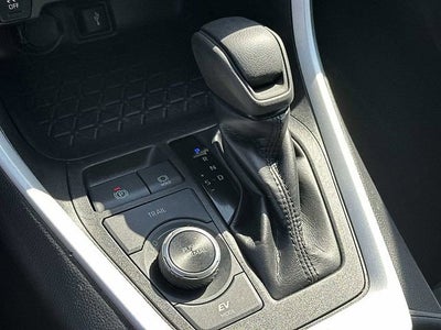 Toyota RAV4 Hybrid XLE 2022