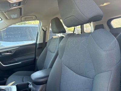 Toyota RAV4 Hybrid XLE 2022