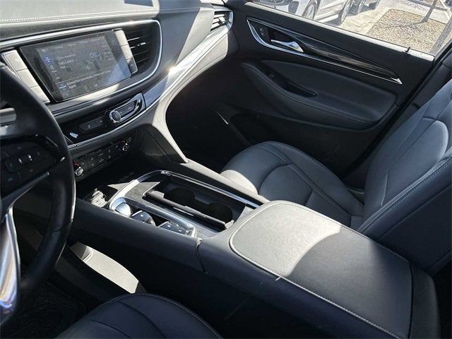 Buick Enclave Essence 2023