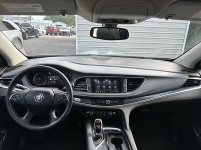 Buick Enclave Essence 2021