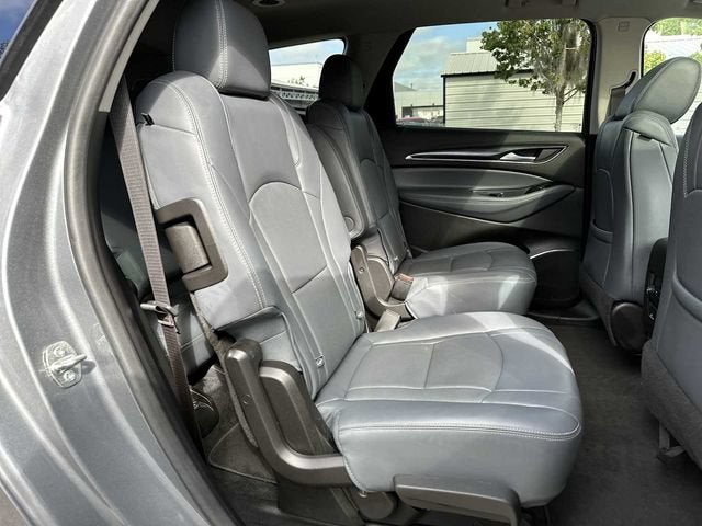 Buick Enclave Essence 2021