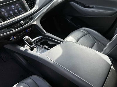 Buick Enclave Essence 2021