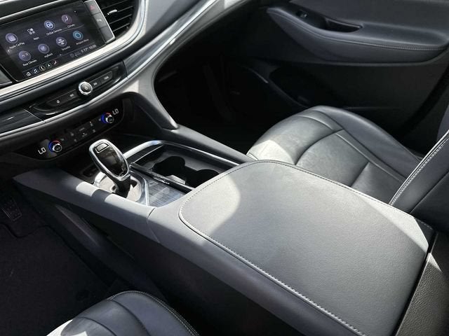 Buick Enclave Essence 2021