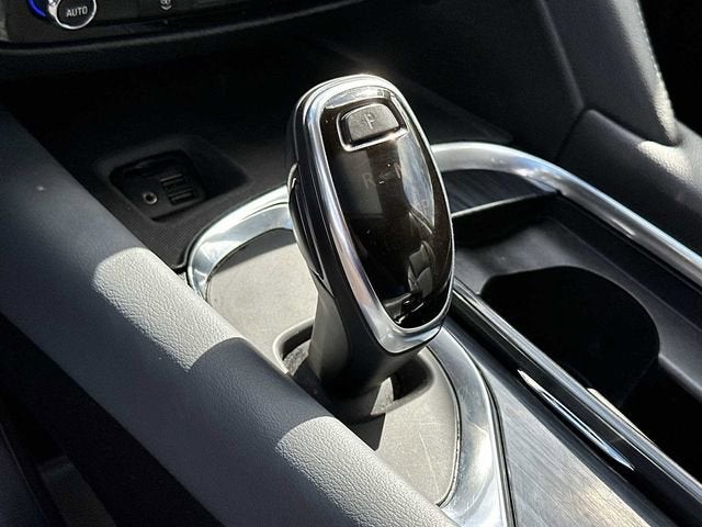 Buick Enclave Essence 2021