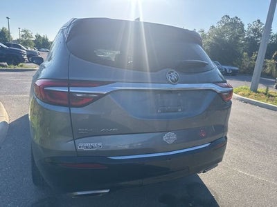 Buick Enclave Essence 2021