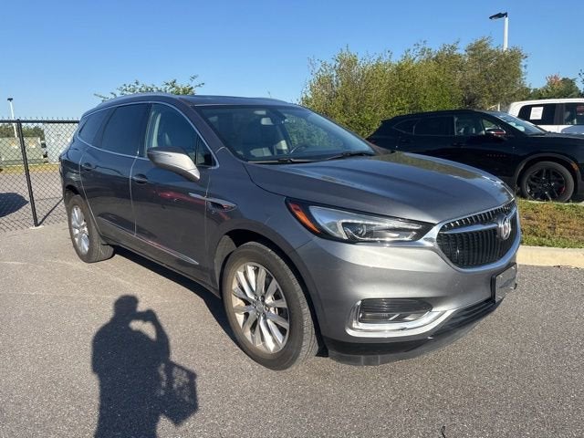Buick Enclave Essence 2021