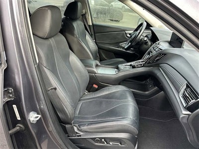 Acura RDX 2021 con paquete tecnológico