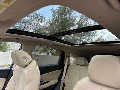 Acura RDX 2023, versión básica