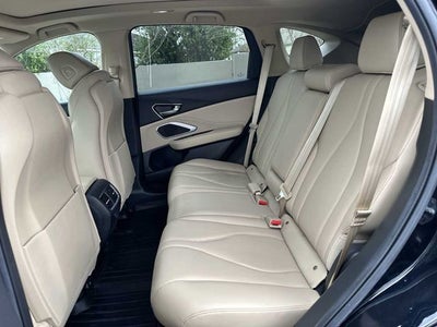 Acura RDX 2023, versión básica