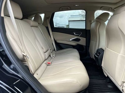 Acura RDX 2023, versión básica