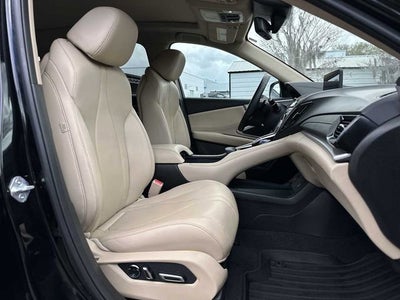 Acura RDX 2023, versión básica