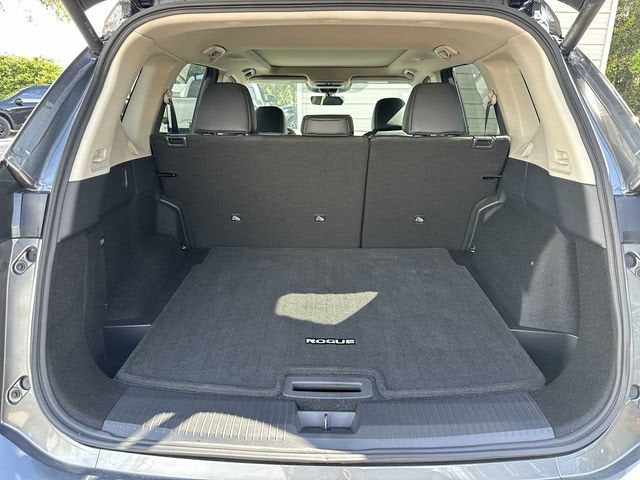 Nissan Rogue Dark Armor 2026