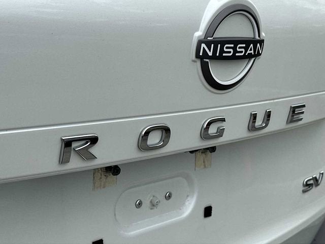 Nissan Rogue SV con tracción delantera (2023)