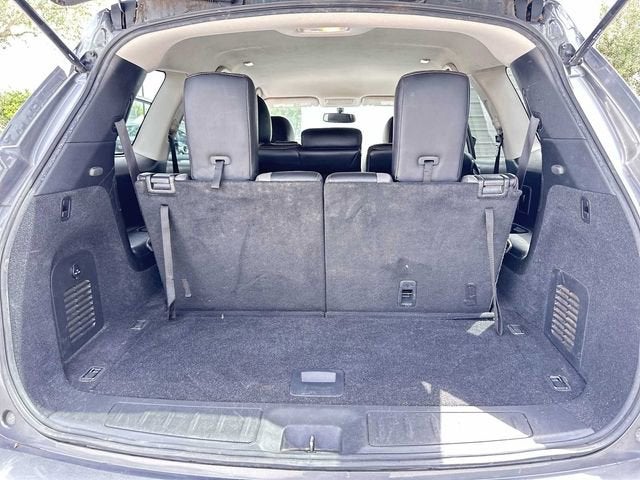 Nissan Pathfinder SV 2020