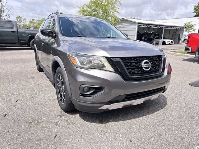 Nissan Pathfinder SV 2020