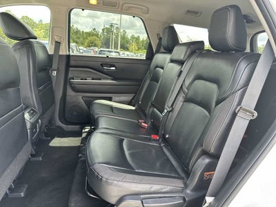 Nissan Pathfinder SL 4x4 de 2023