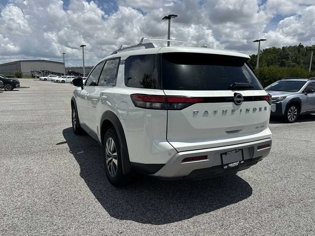 Nissan Pathfinder SL 4x4 de 2023