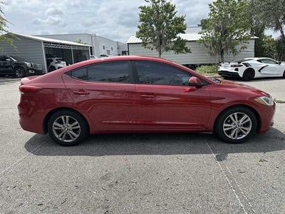 Hyundai Elantra SE 2017