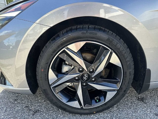 Hyundai Elantra SEL 2022