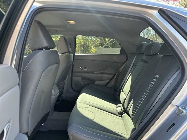 Hyundai Elantra SEL 2022