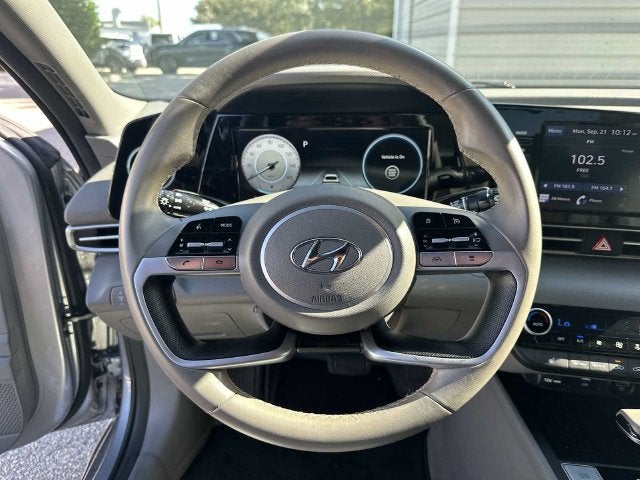 Hyundai Elantra SEL 2022