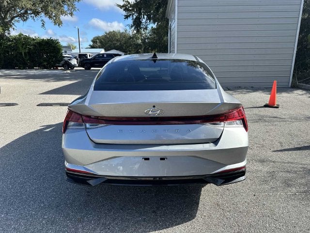 Hyundai Elantra SEL 2022
