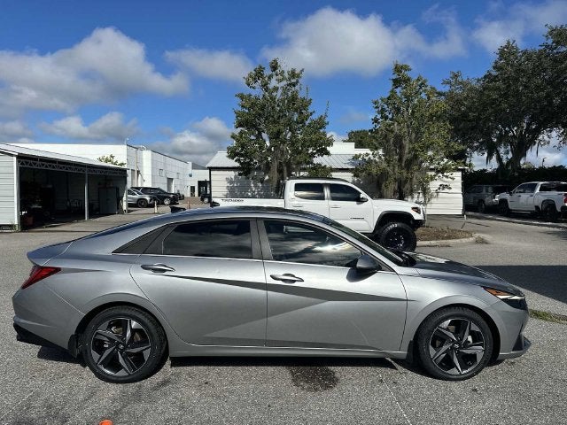 Hyundai Elantra SEL 2022