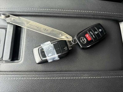 Toyota Grand Highlander Hybrid Limited 2024