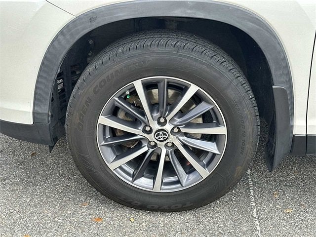 Toyota Highlander SE 2019