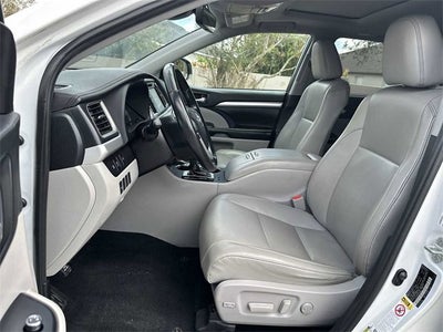 Toyota Highlander SE 2019