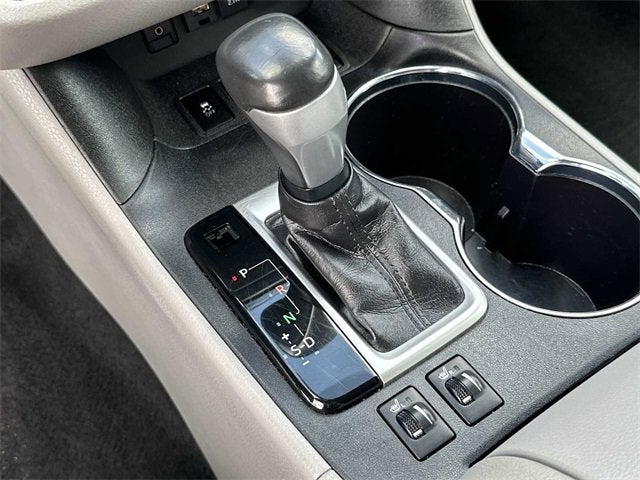 Toyota Highlander SE 2019