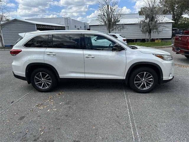 Toyota Highlander SE 2019