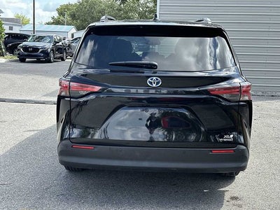 Toyota Sienna XLE 2022