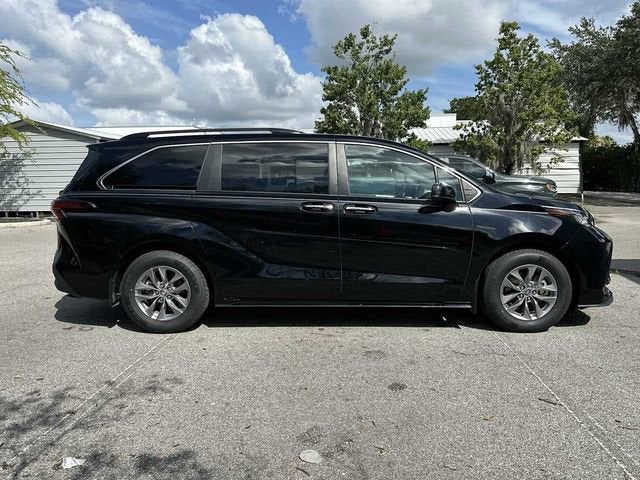 Toyota Sienna XLE 2022