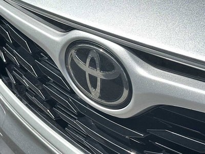 Toyota Highlander LE 2021