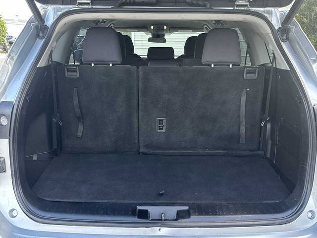 Toyota Highlander LE 2021