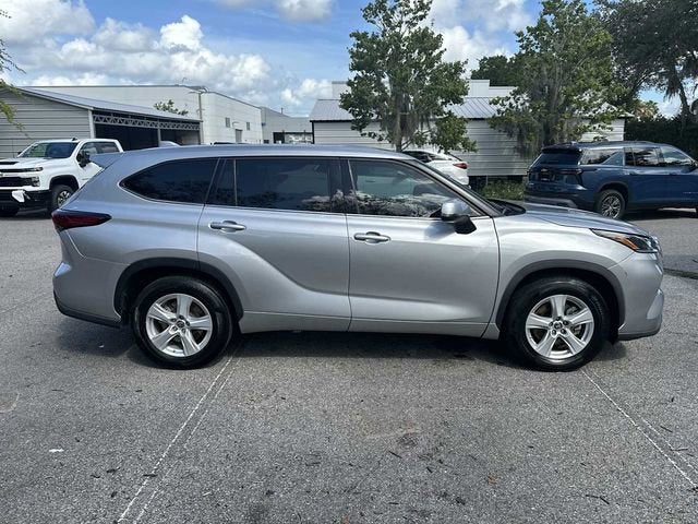 Toyota Highlander LE 2021