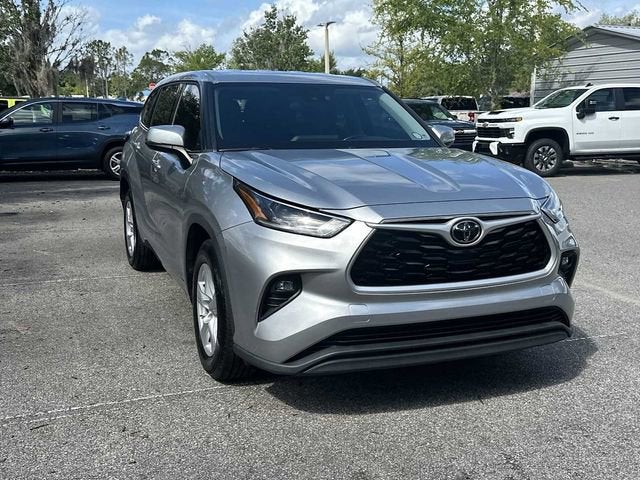 Toyota Highlander LE 2021