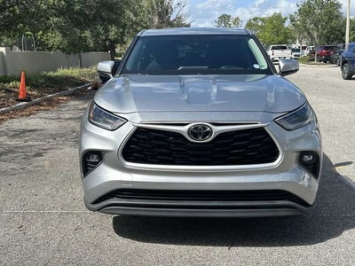 Toyota Highlander LE 2021
