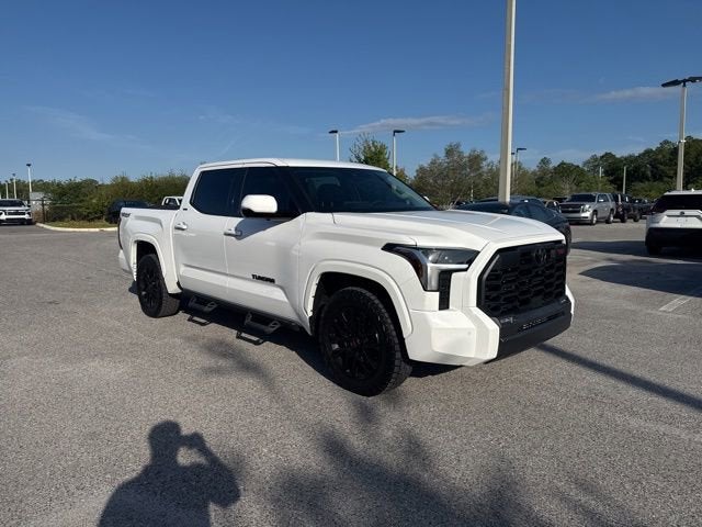 Toyota Tundra SR5 2023