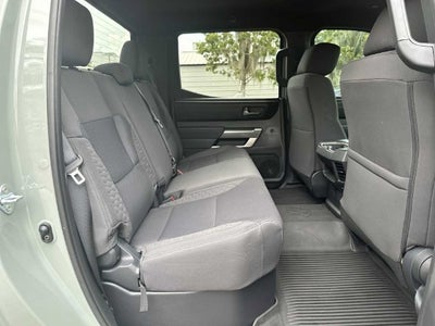 Toyota Tundra 4WD SR5 de 2025