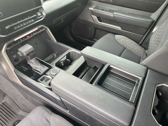 Toyota Tundra 4WD SR5 de 2025