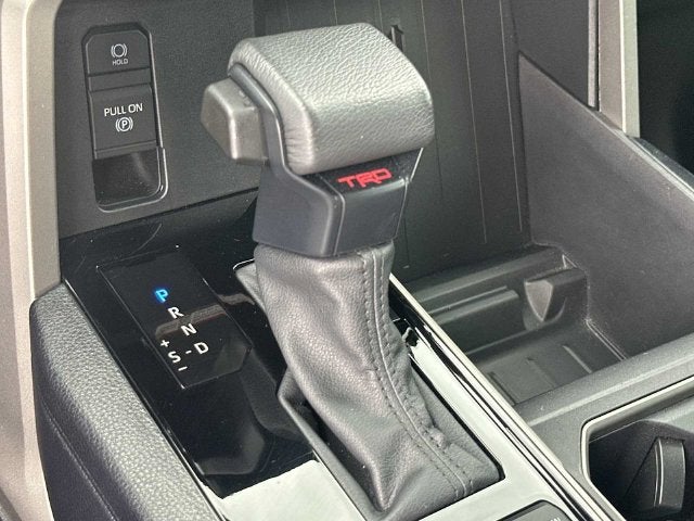 Toyota Tundra 4WD SR5 de 2025