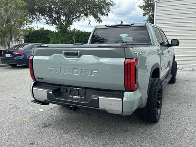 Toyota Tundra 4WD SR5 de 2025